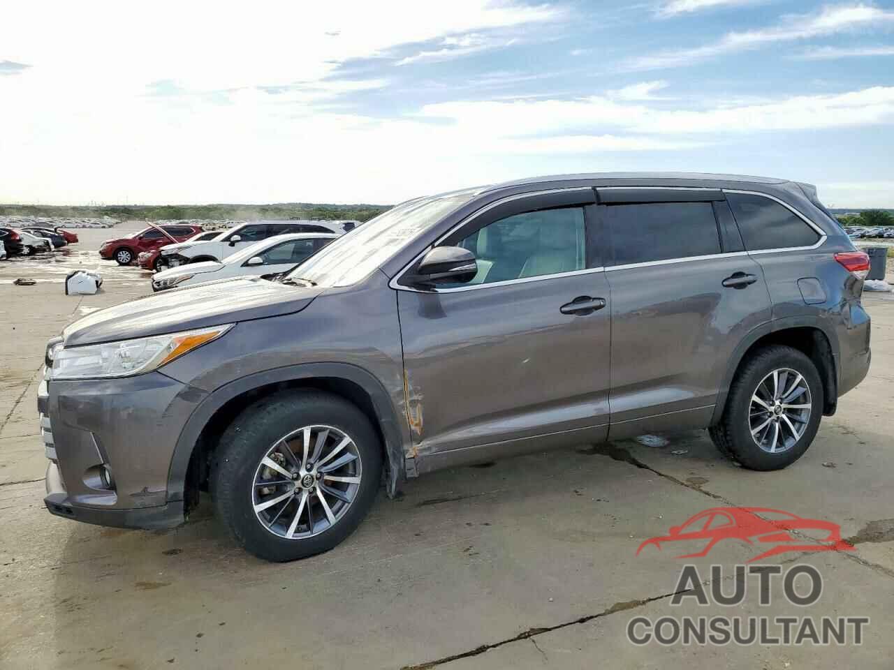 TOYOTA HIGHLANDER 2017 - 5TDKZRFH4HS507914