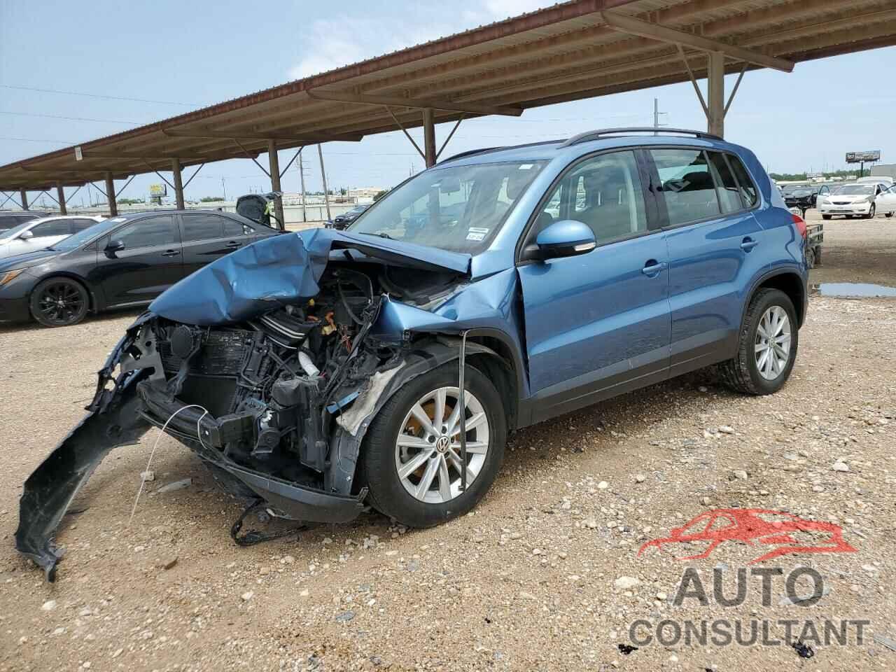 VOLKSWAGEN TIGUAN 2017 - WVGBV7AX0HK048513