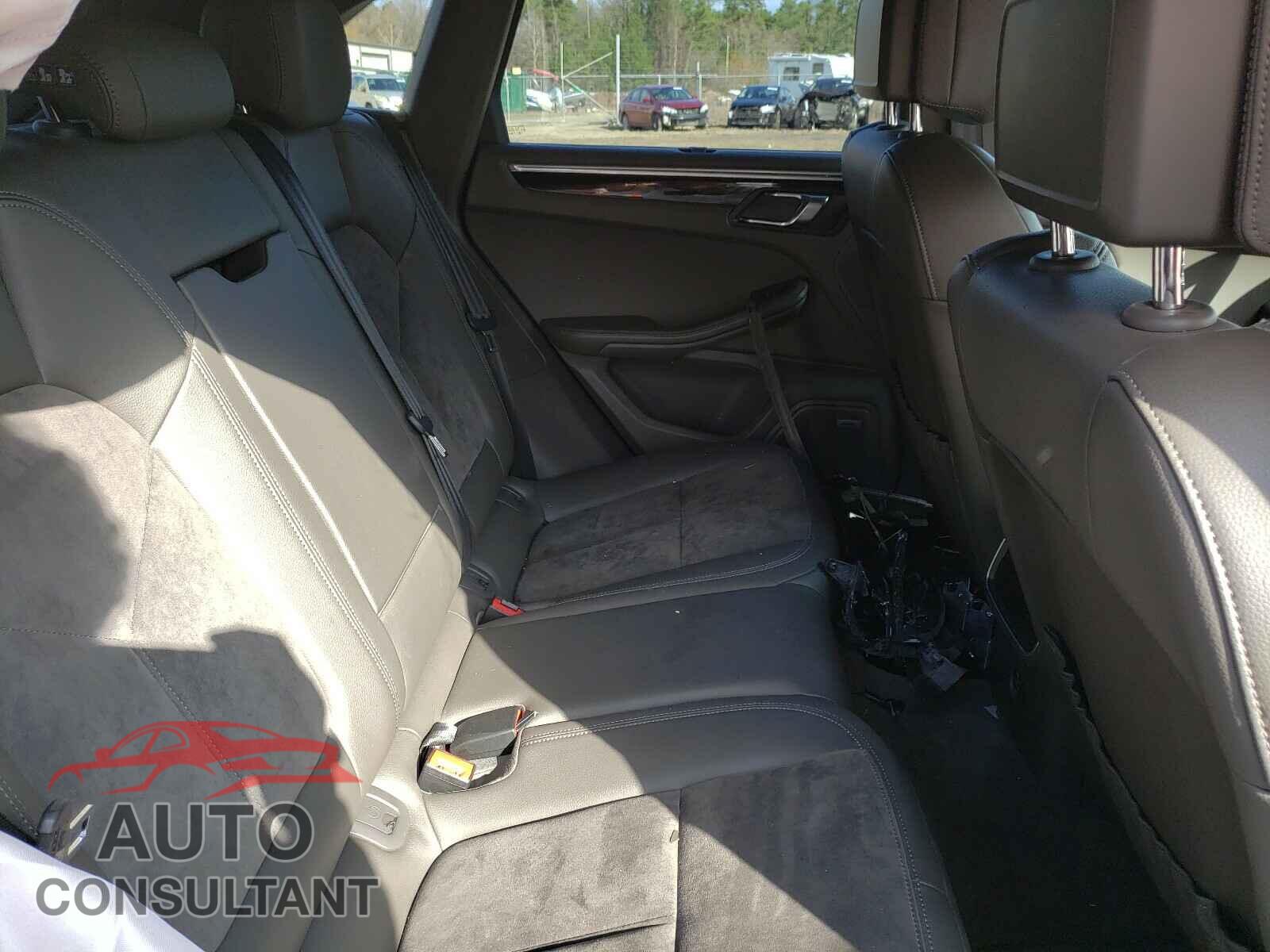 PORSCHE MACAN 2017 - WP1AA2A54HLB04958