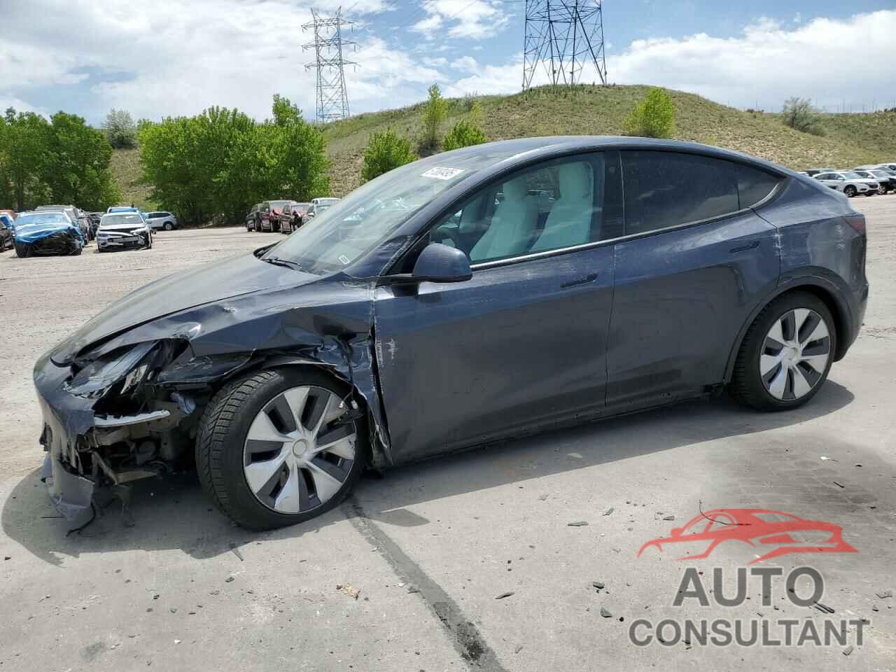 TESLA MODEL Y 2021 - 5YJYGDEE2MF075932
