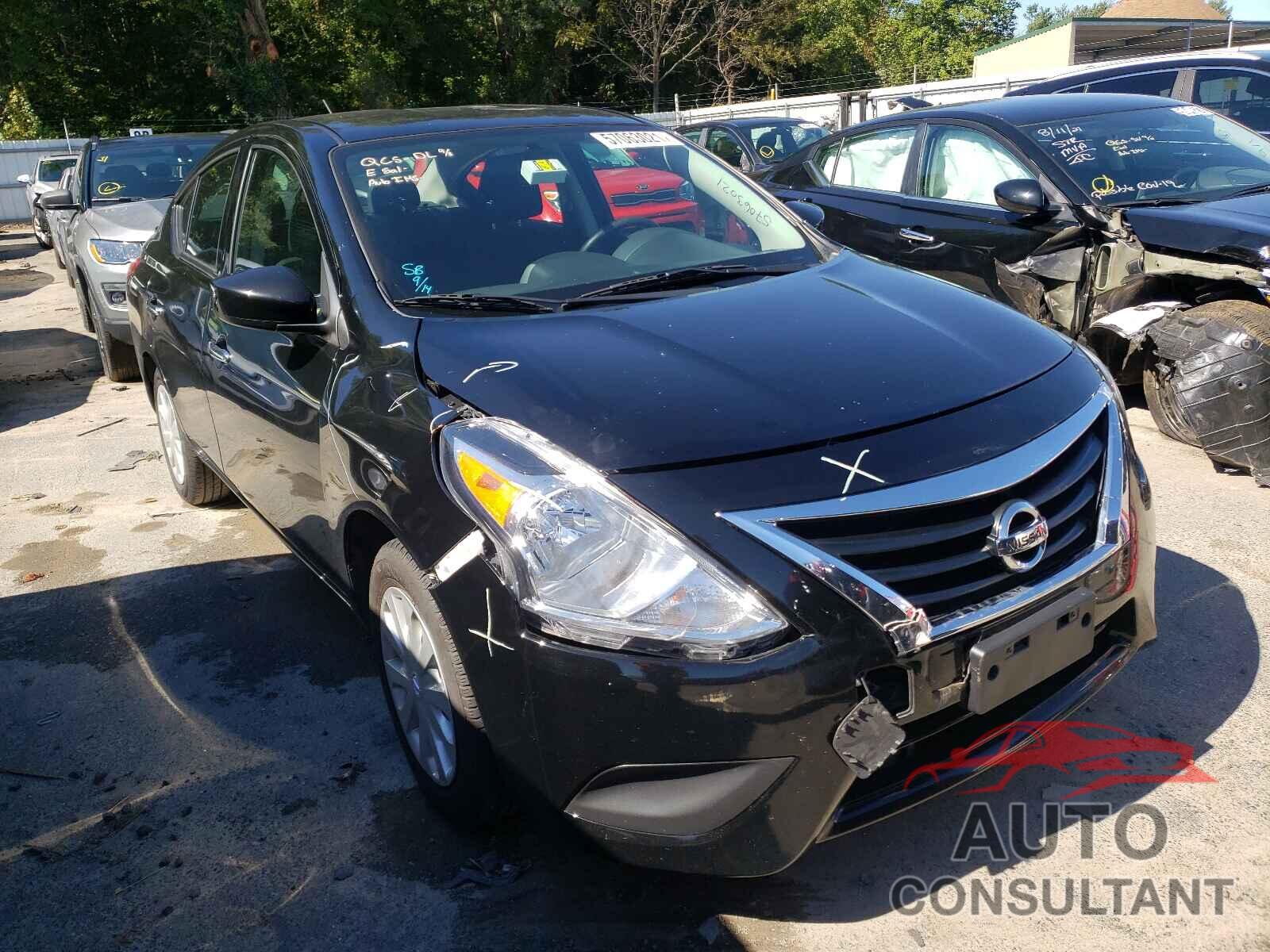 NISSAN VERSA 2019 - 3N1CN7APXKL870382