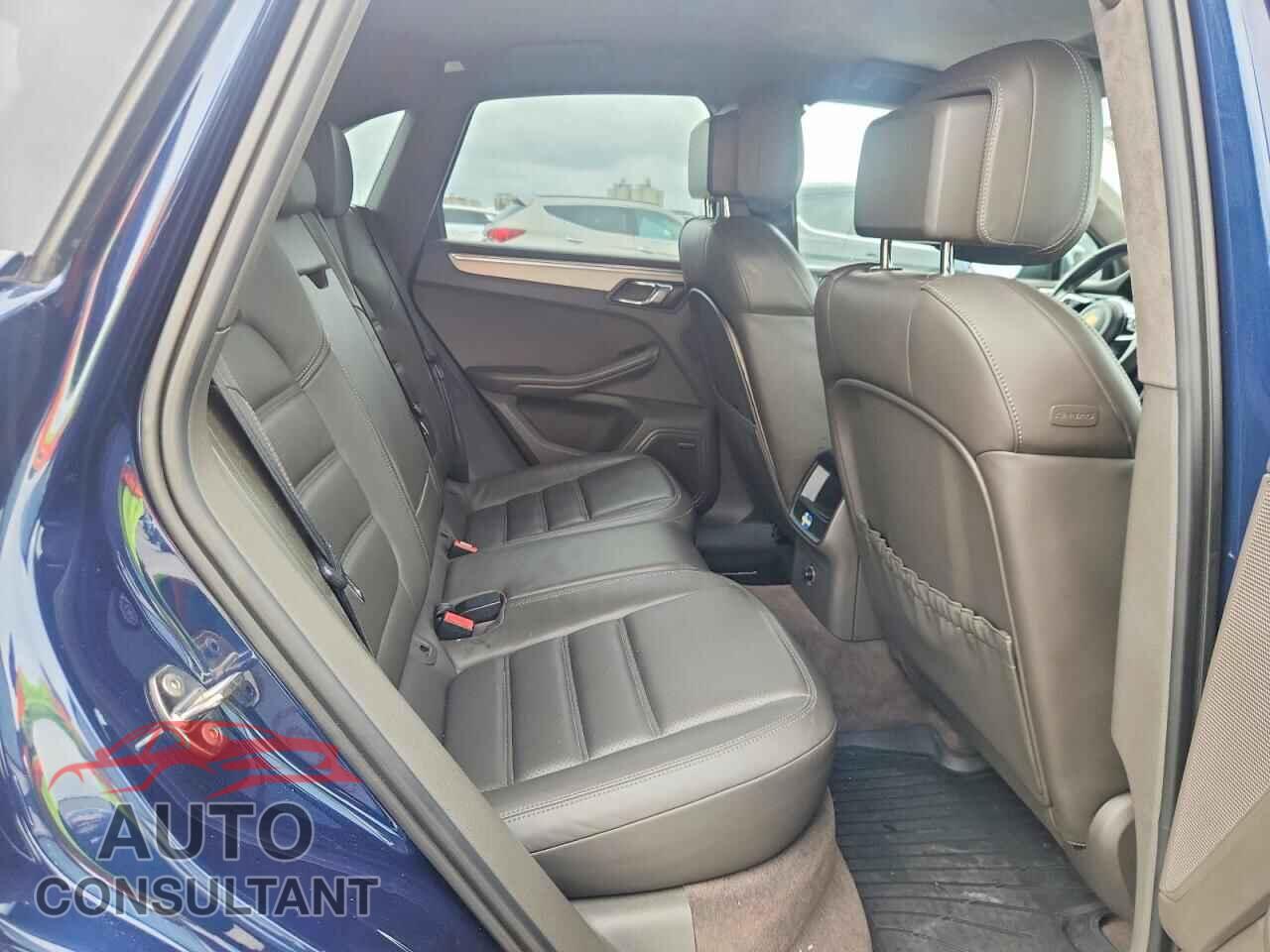 PORSCHE MACAN 2015 - WP1AF2A54FLB94059
