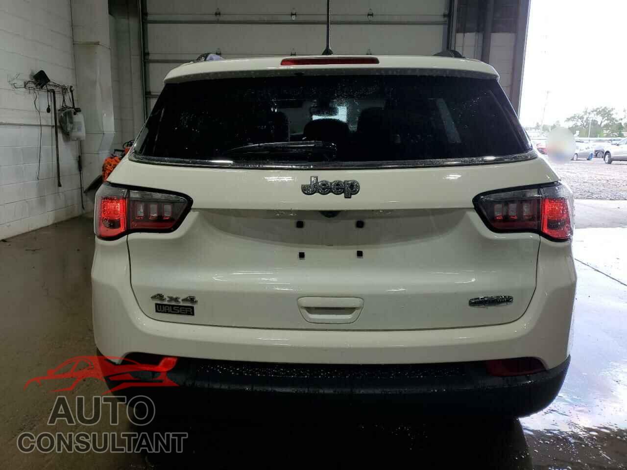 JEEP COMPASS 2017 - 3C4NJDBB1HT681549