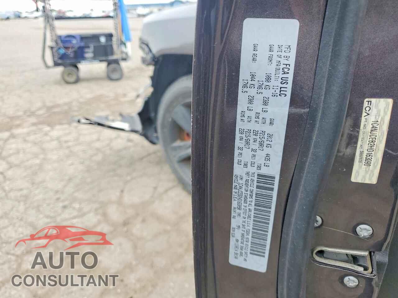 JEEP COMPASS 2017 - 1C4NJCEB2HD163090