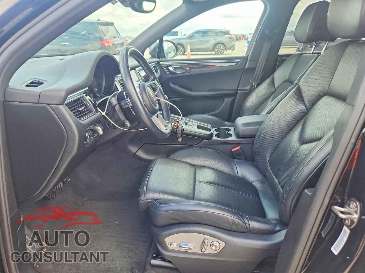 PORSCHE MACAN 2018 - WP1AA2A57JLB05317