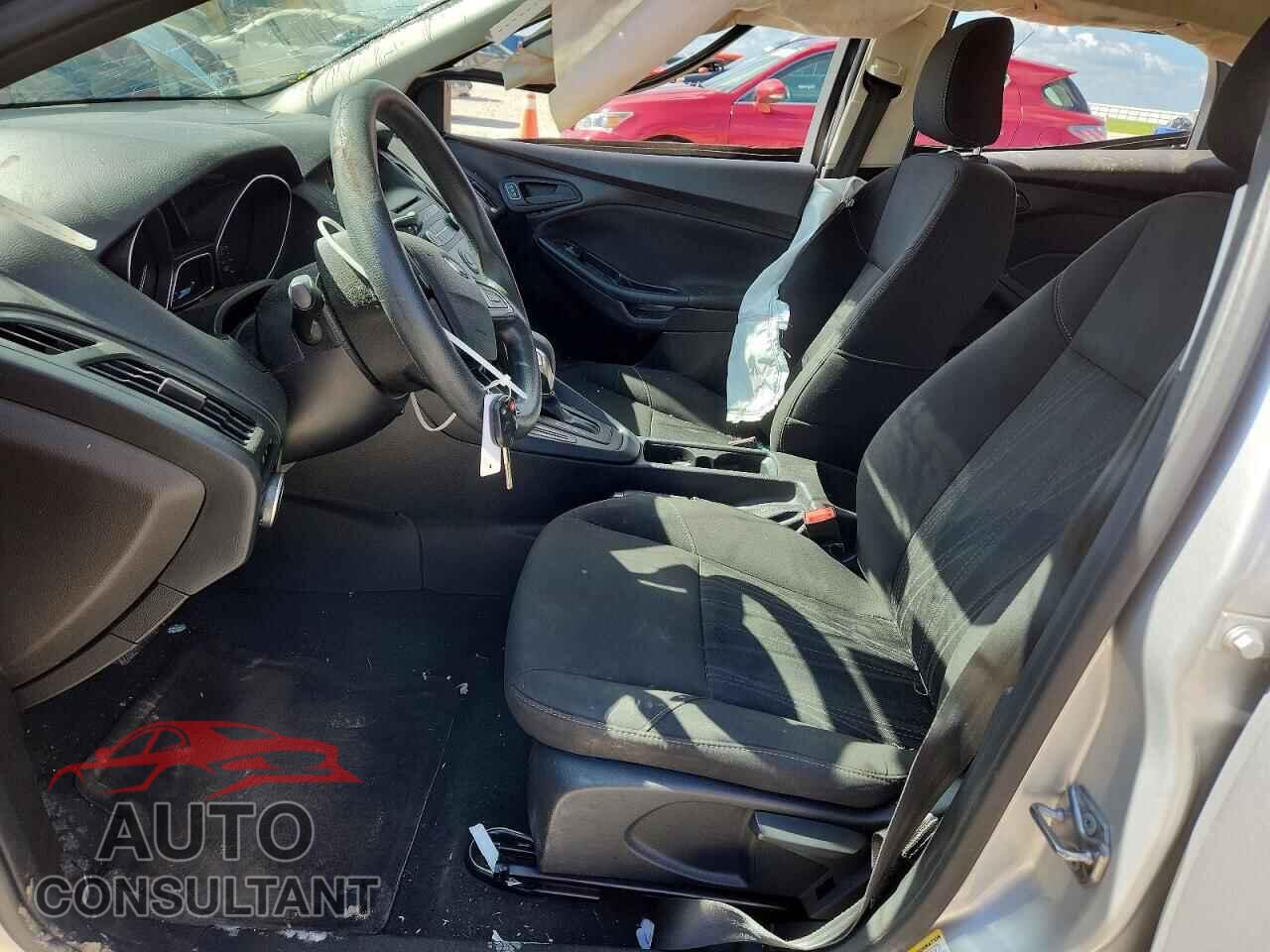 FORD FOCUS 2016 - 1FADP3E29GL328699