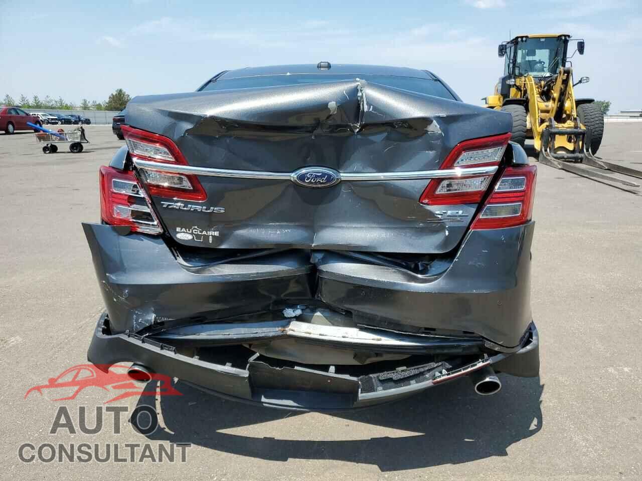 FORD TAURUS 2017 - 1FAHP2E89HG117223