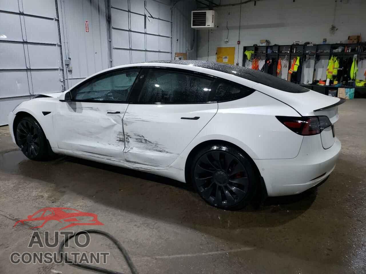 TESLA MODEL 3 2022 - 5YJ3E1EC8NF176889