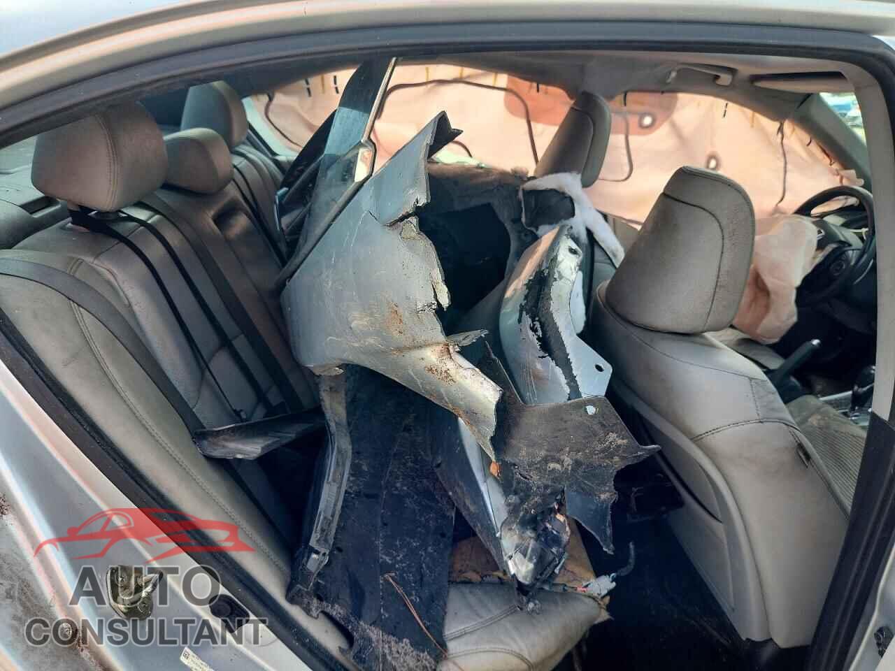 HONDA ACCORD 2013 - 1HGCR3F80DA020185