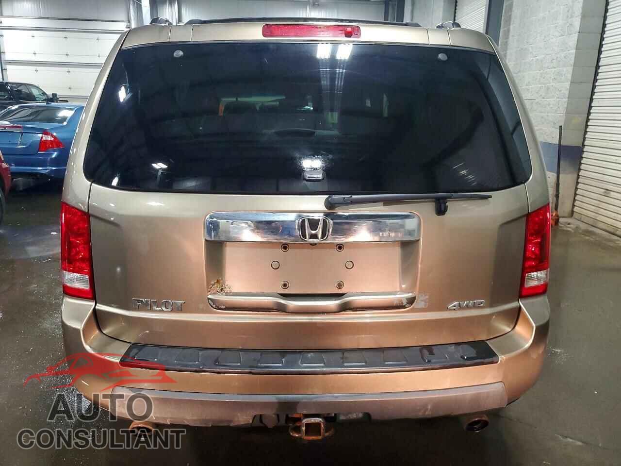 HONDA PILOT 2009 - 5FNYF48559B033440