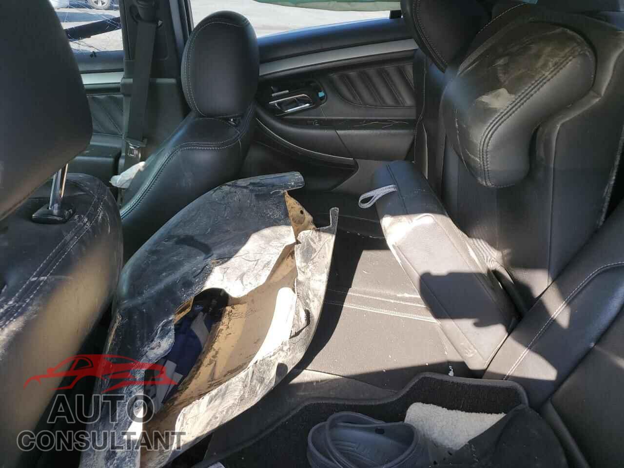 FORD TAURUS 2017 - 1FAHP2E87HG125501