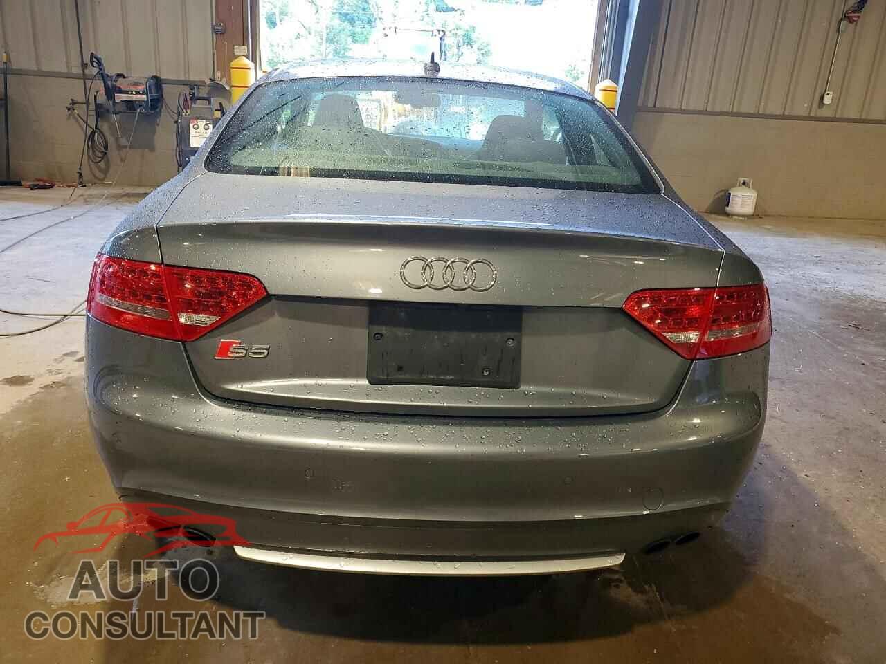 AUDI S5/RS5 2012 - WAUCVAFR2CA019686
