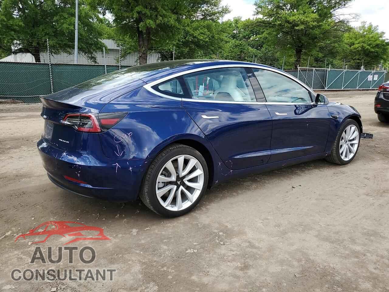 TESLA MODEL 3 2018 - 5YJ3E1EB2JF101042
