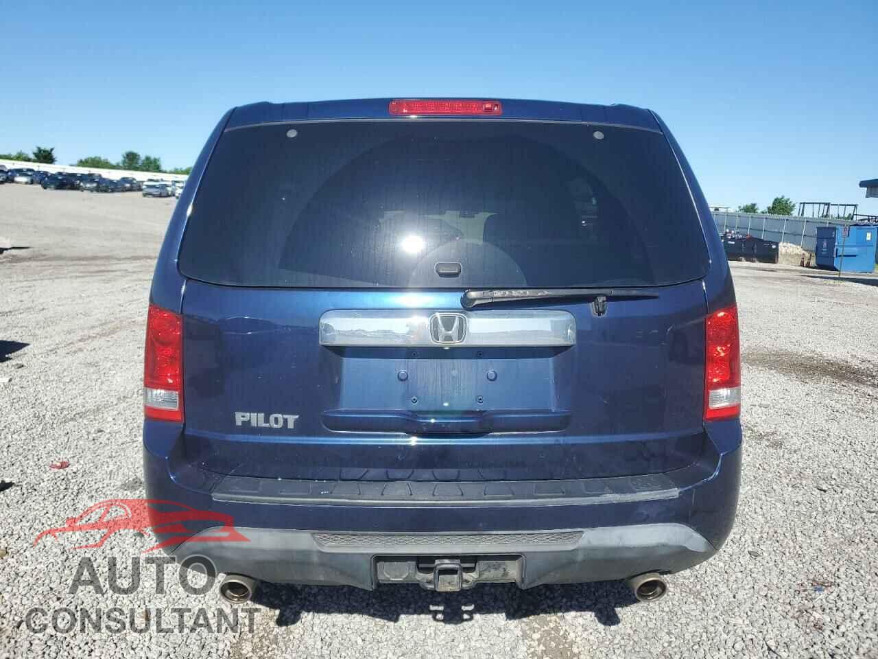 HONDA PILOT 2015 - 5FNYF3H41FB007320