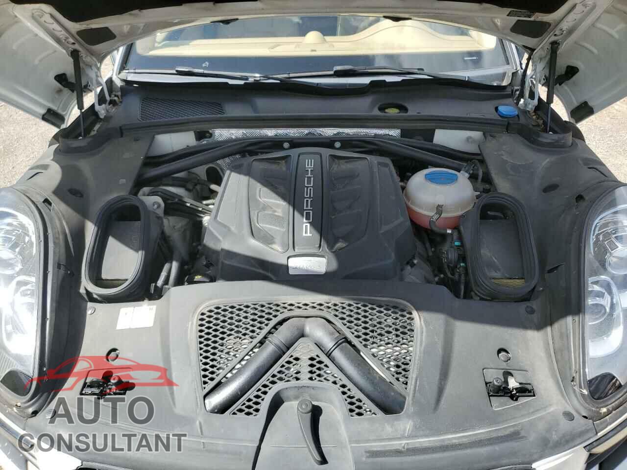 PORSCHE MACAN 2016 - WP1AB2A55GLB48589