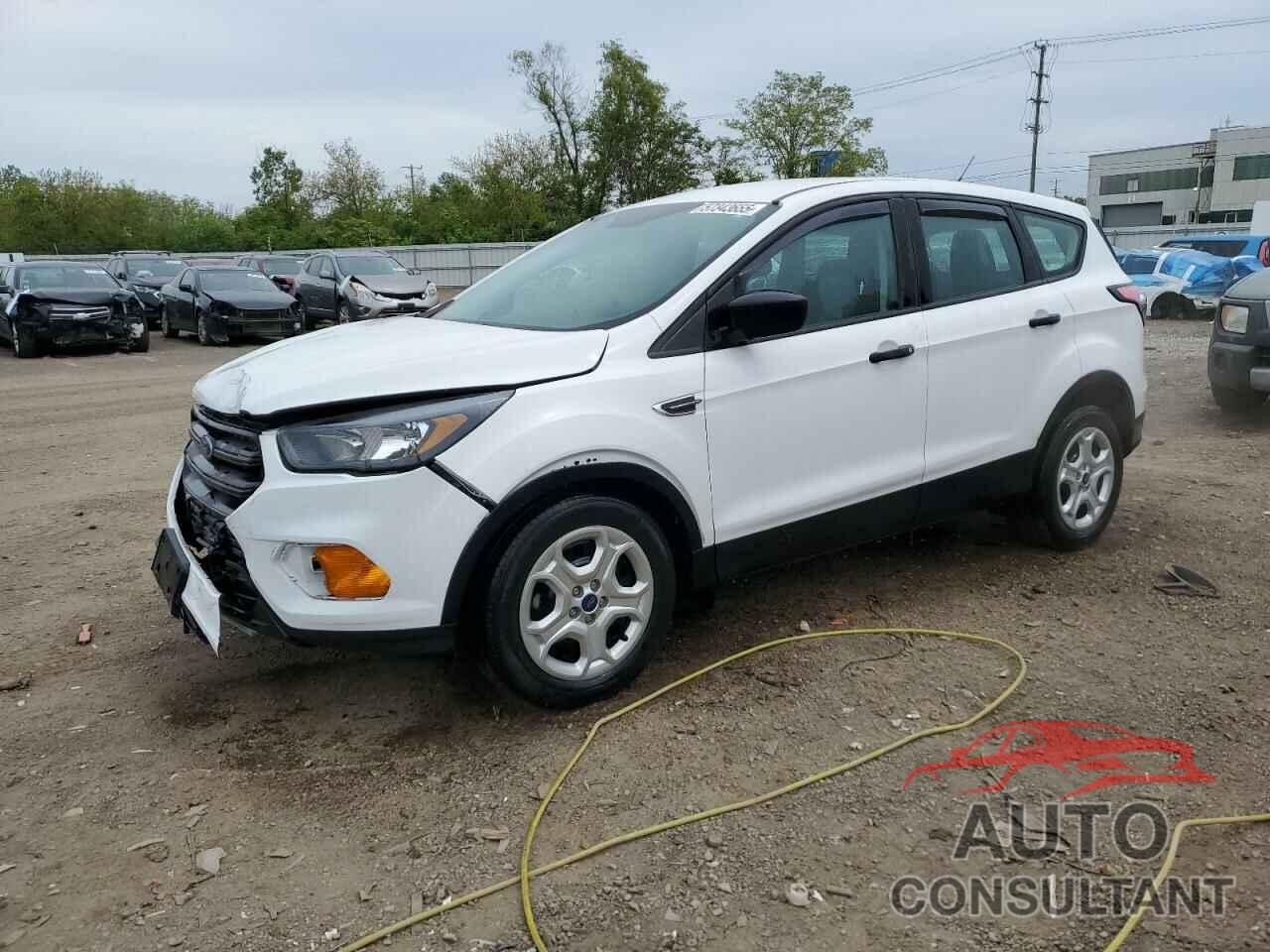 FORD ESCAPE 2018 - 1FMCU0F77JUD31394