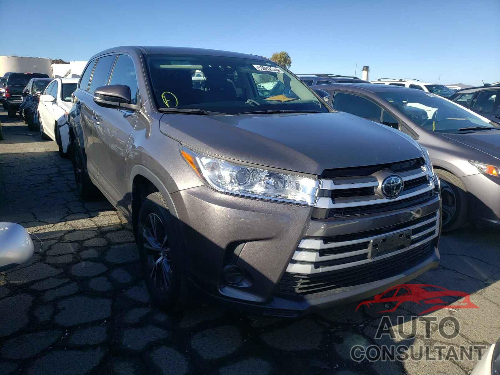 TOYOTA HIGHLANDER 2018 - 5TDBZRFH8JS841305