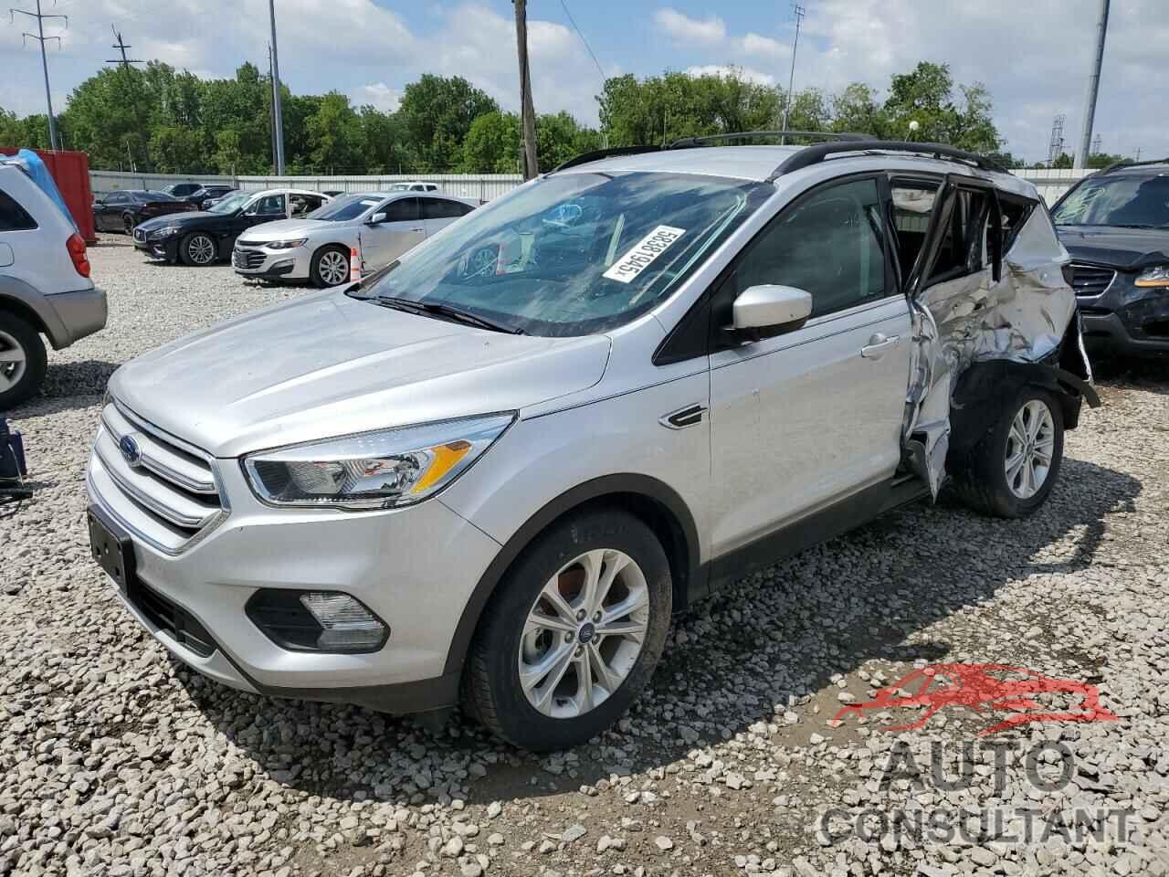 FORD ESCAPE 2018 - 1FMCU0GD8JUA96184