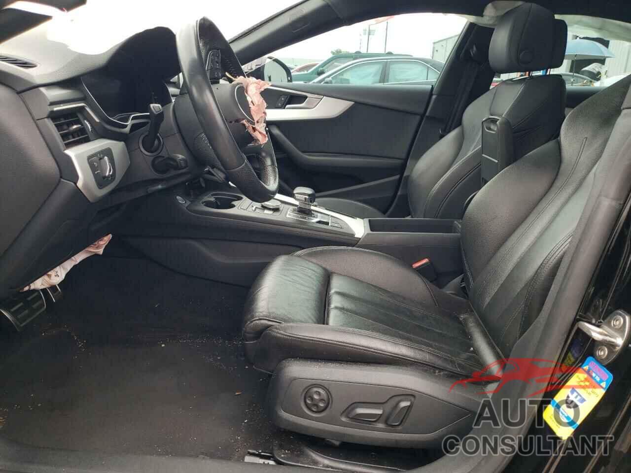 AUDI A5 2019 - WAUFNCF55KA040858