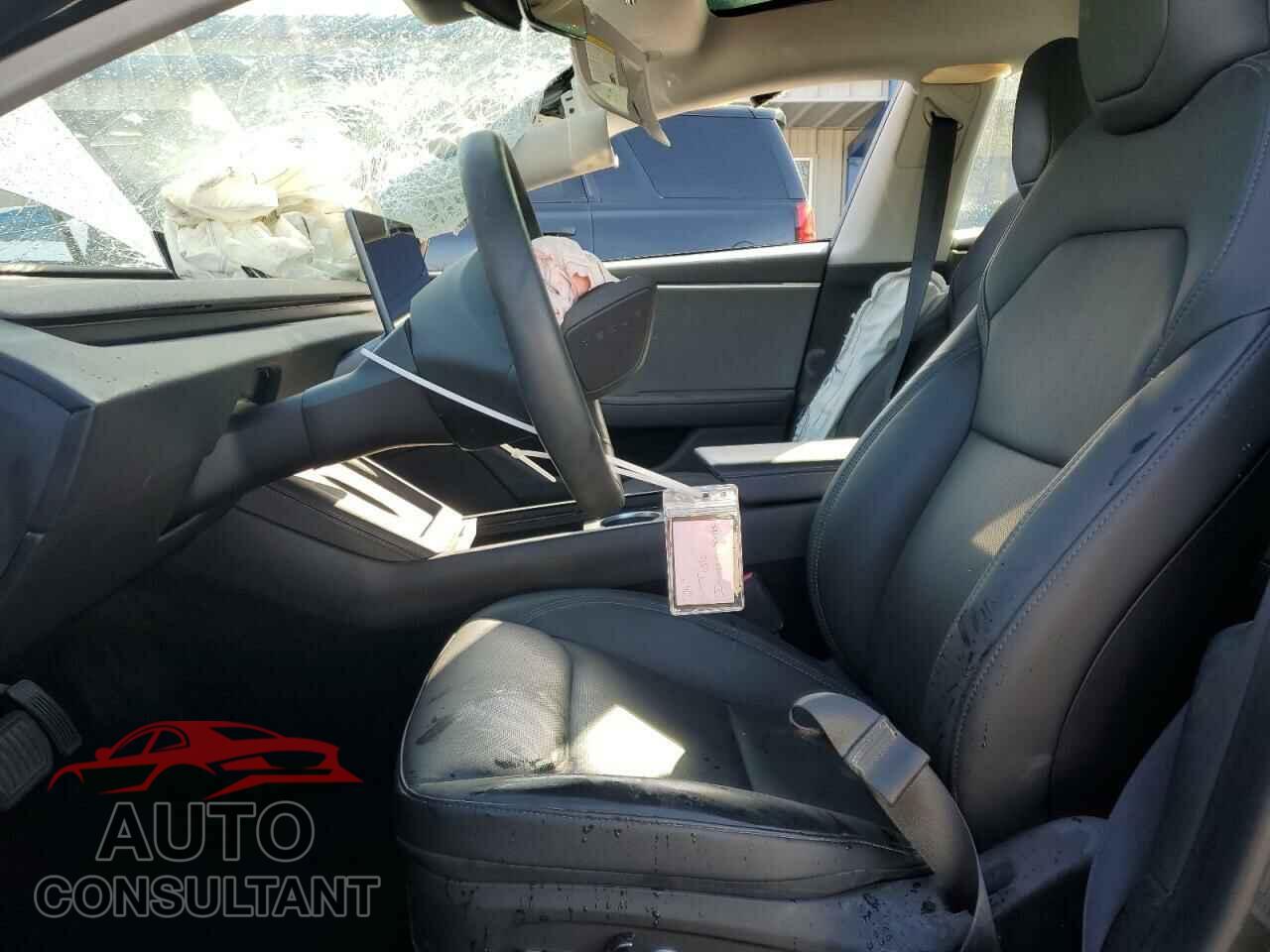 TESLA MODEL 3 2024 - 5YJ3E1EA7RF726152