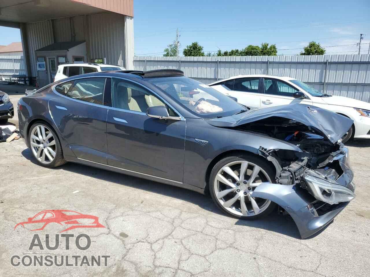 TESLA MODEL S 2016 - 5YJSA1E26GF139650