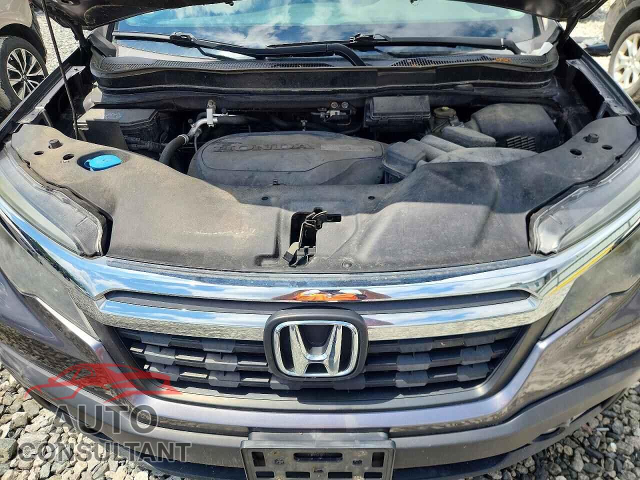HONDA RIDGELINE 2017 - 5FPYK3F61HB021163