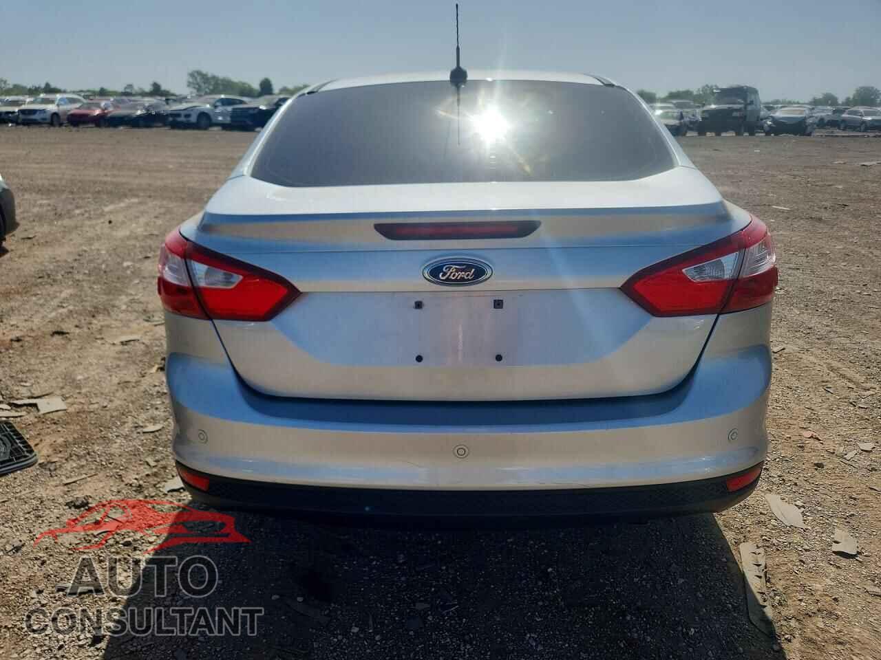 FORD FOCUS 2012 - 1FAHP3H20CL347228