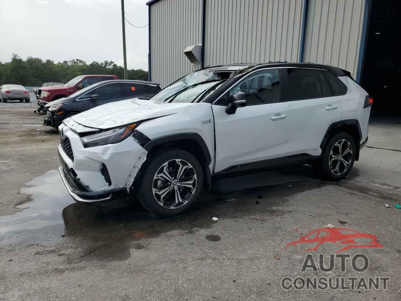 TOYOTA RAV4 2024 - JTMFB3FV3RD196076