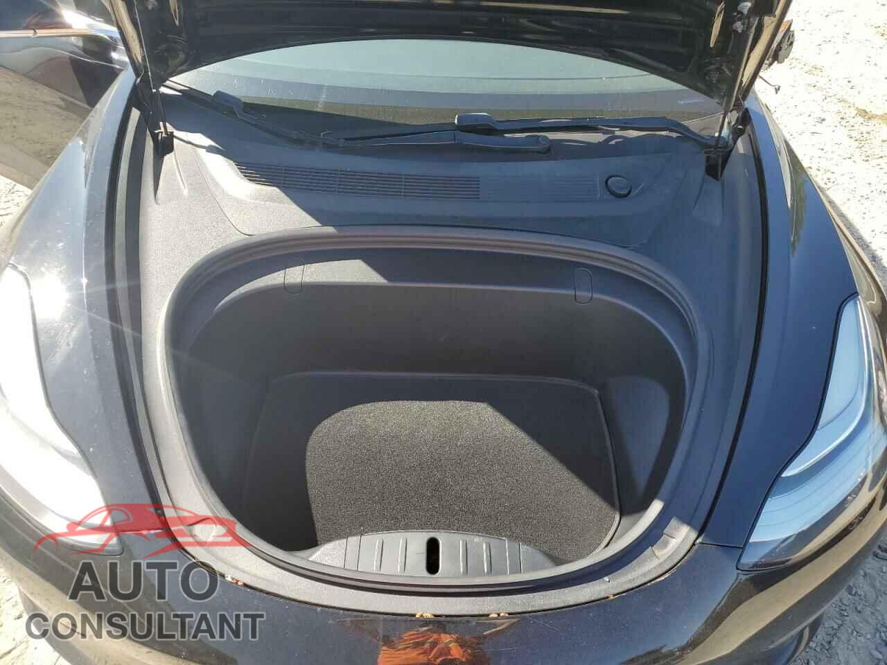 TESLA MODEL 3 2018 - 5YJ3E1EB8JF103314
