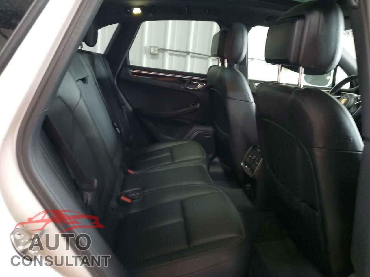 PORSCHE MACAN 2017 - WP1AB2A58HLB11828