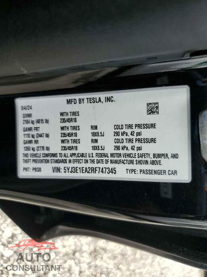 TESLA MODEL 3 2024 - 5YJ3E1EA2RF747345