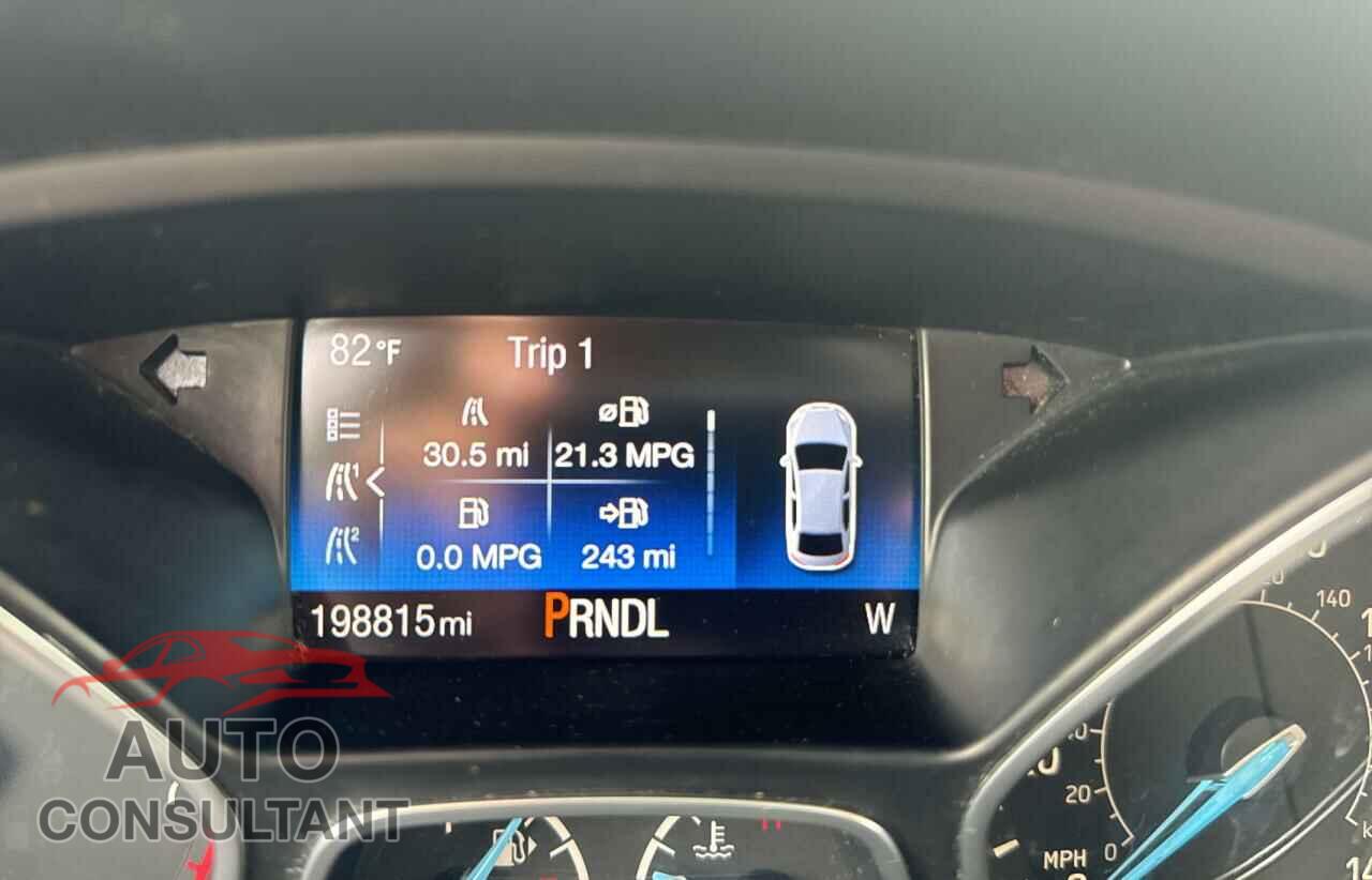 FORD FOCUS 2015 - 1FADP3F28FL379575