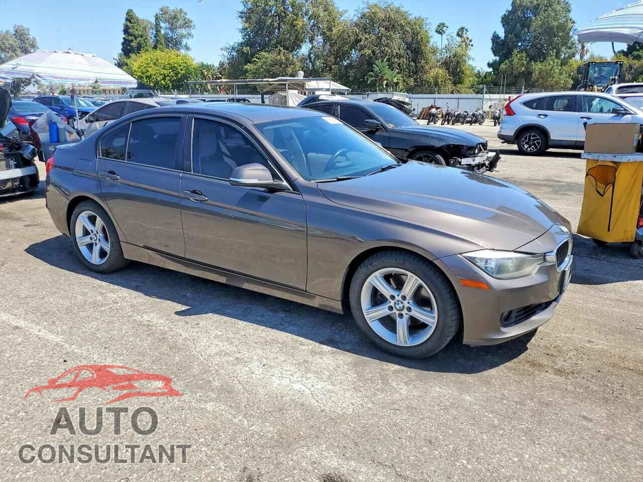 BMW 3 SERIES 2012 - WBA3A5G59CNP18238