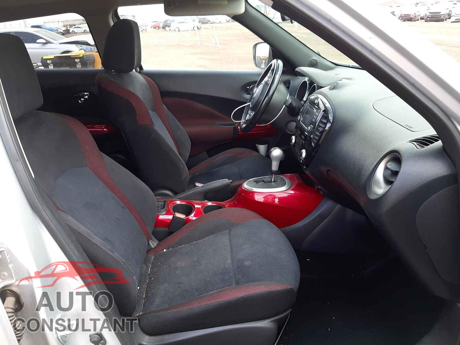 NISSAN JUKE 2017 - JN8AF5MR3HT703003