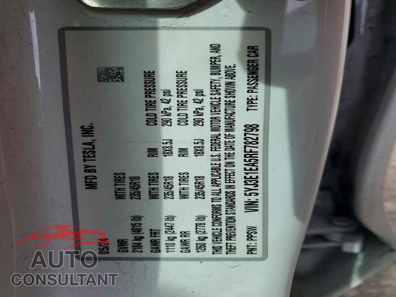 TESLA MODEL 3 2024 - 5YJ3E1EA5RF782798