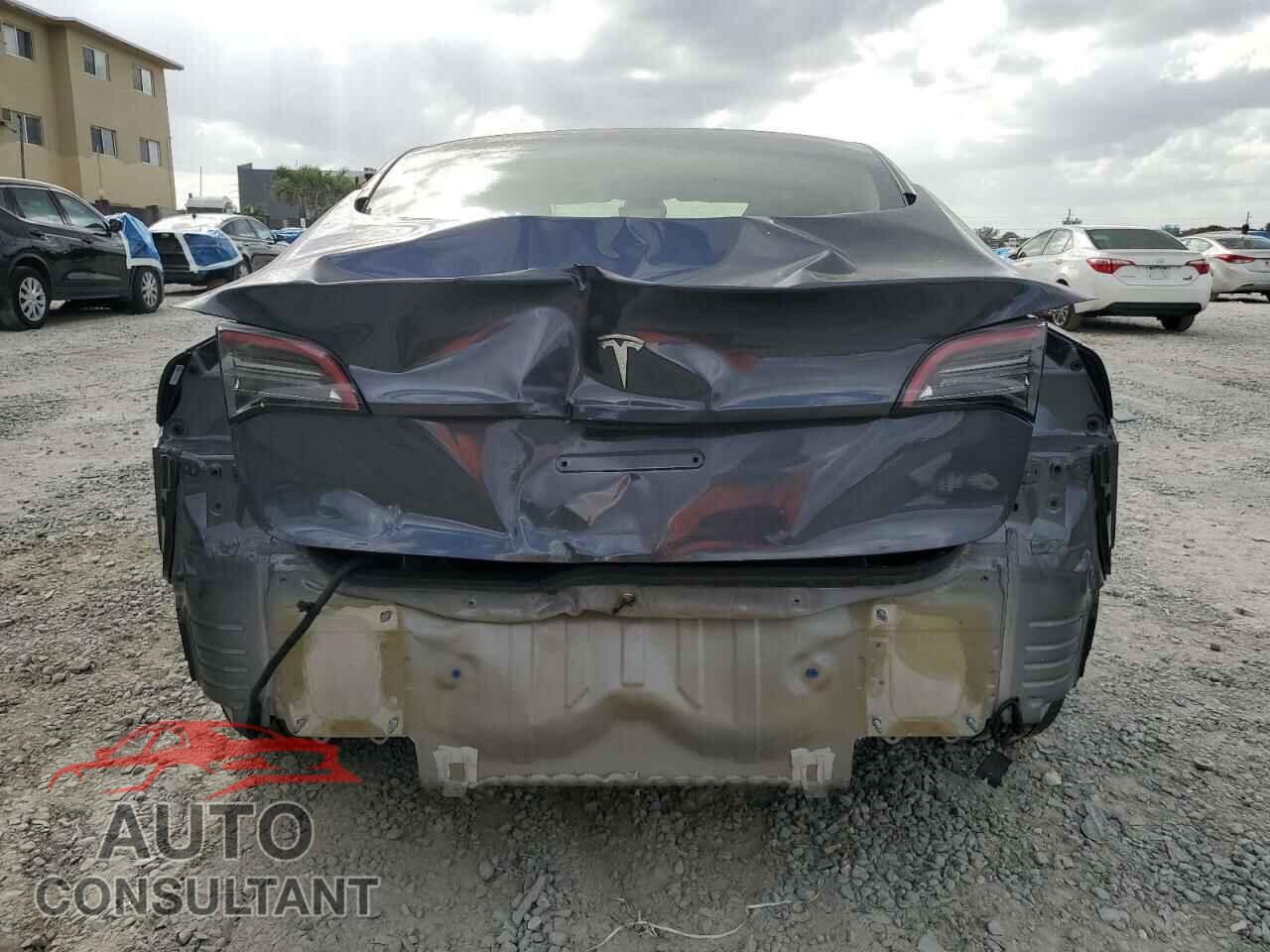 TESLA MODEL 3 2023 - 5YJ3E1EA3PF690103