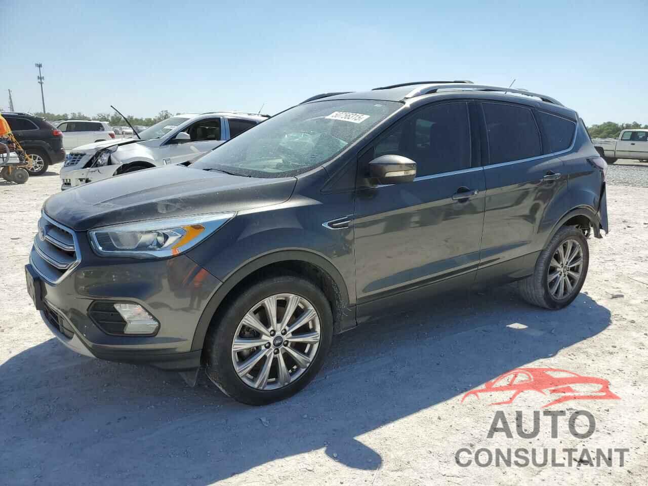 FORD ESCAPE 2017 - 1FMCU9J92HUC06052
