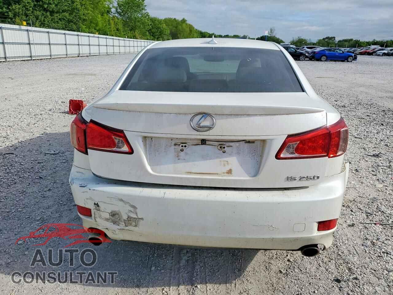LEXUS IS 2011 - JTHBF5C2XB5147240