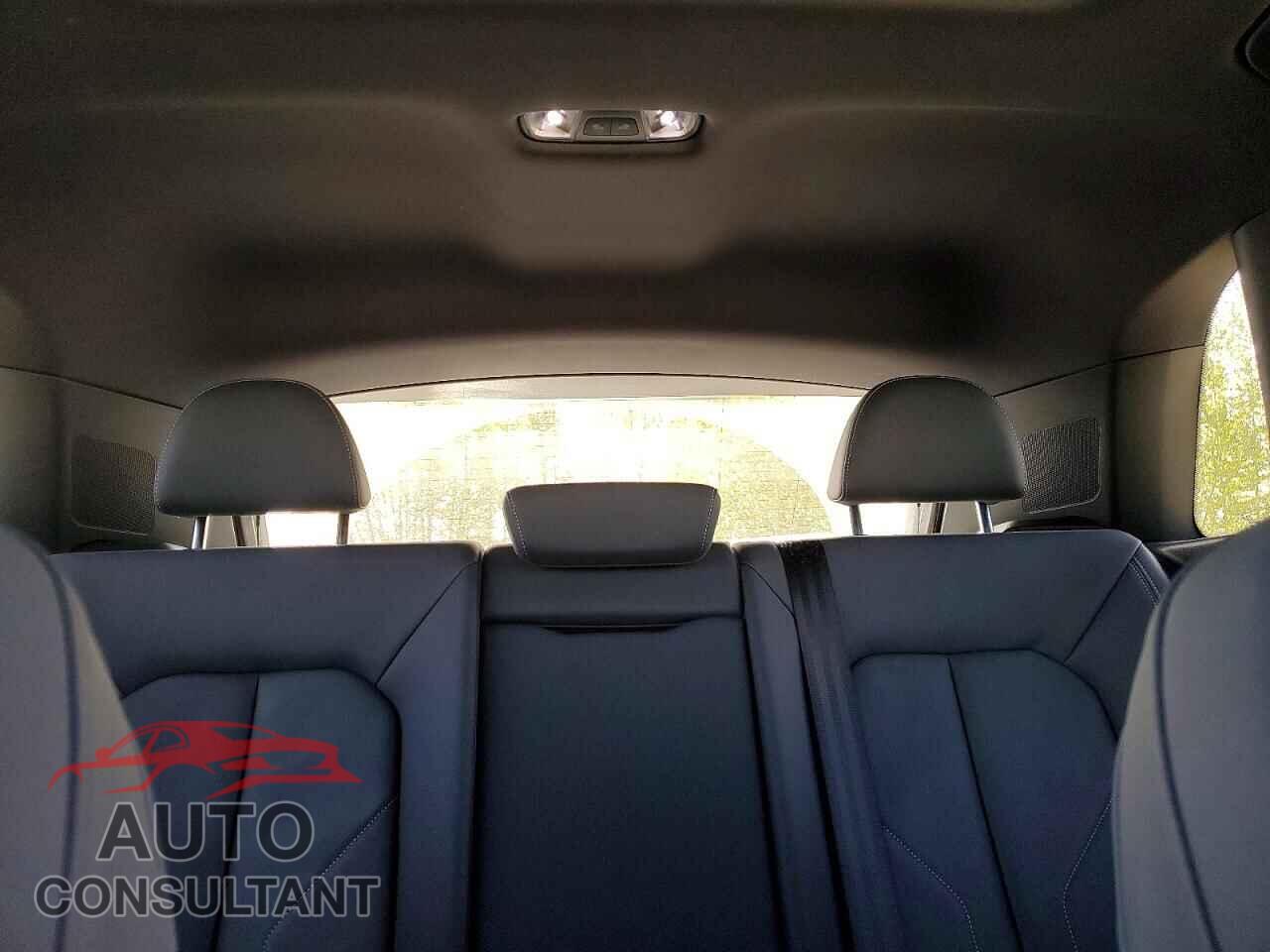 AUDI Q3 2020 - WA1EECF35L1086599