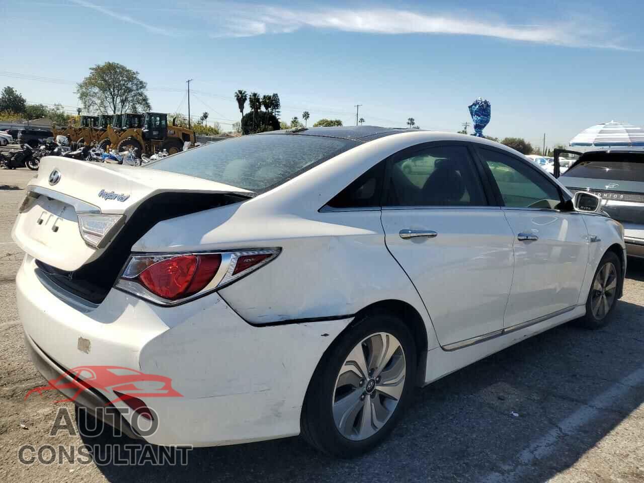 HYUNDAI SONATA 2012 - KMHEC4A47CA031021