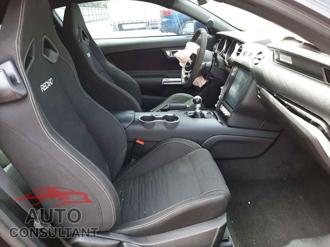 FORD MUSTANG 2017 - 1FA6P8CF1H5290015