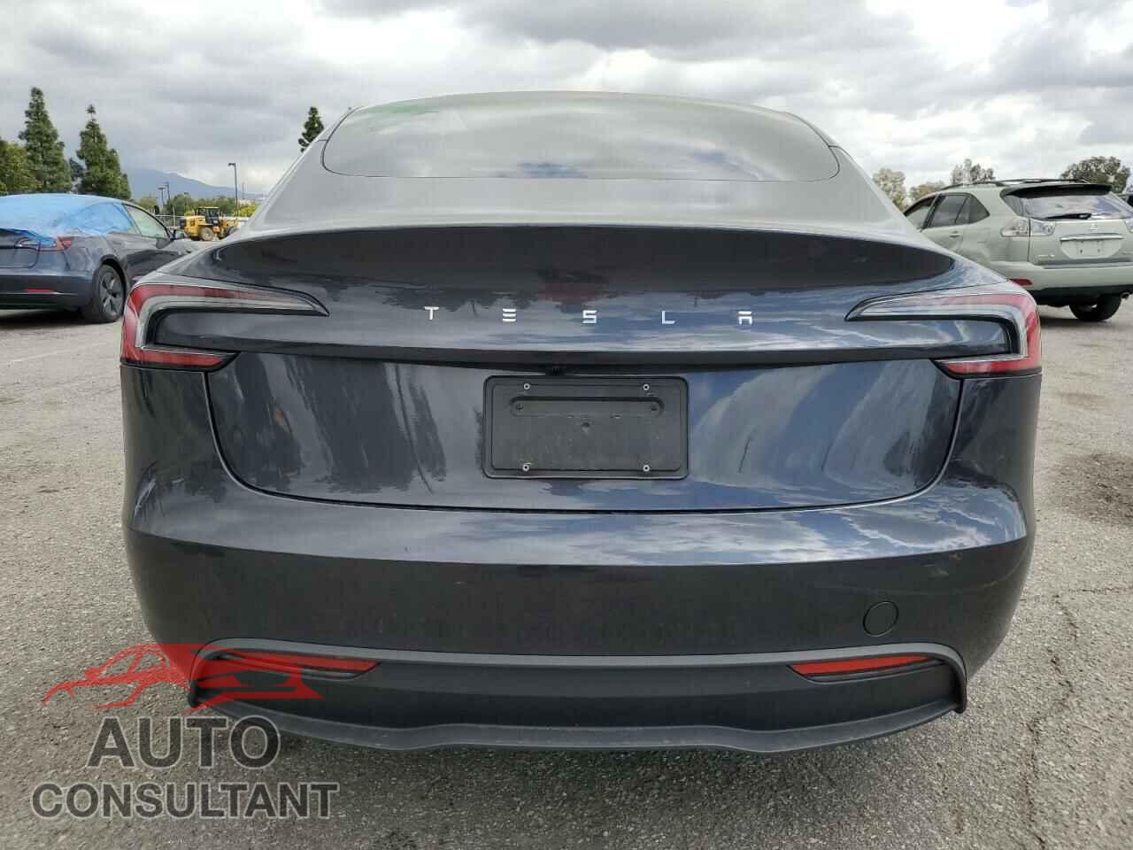 TESLA MODEL 3 2024 - 5YJ3E1EA9RF845773