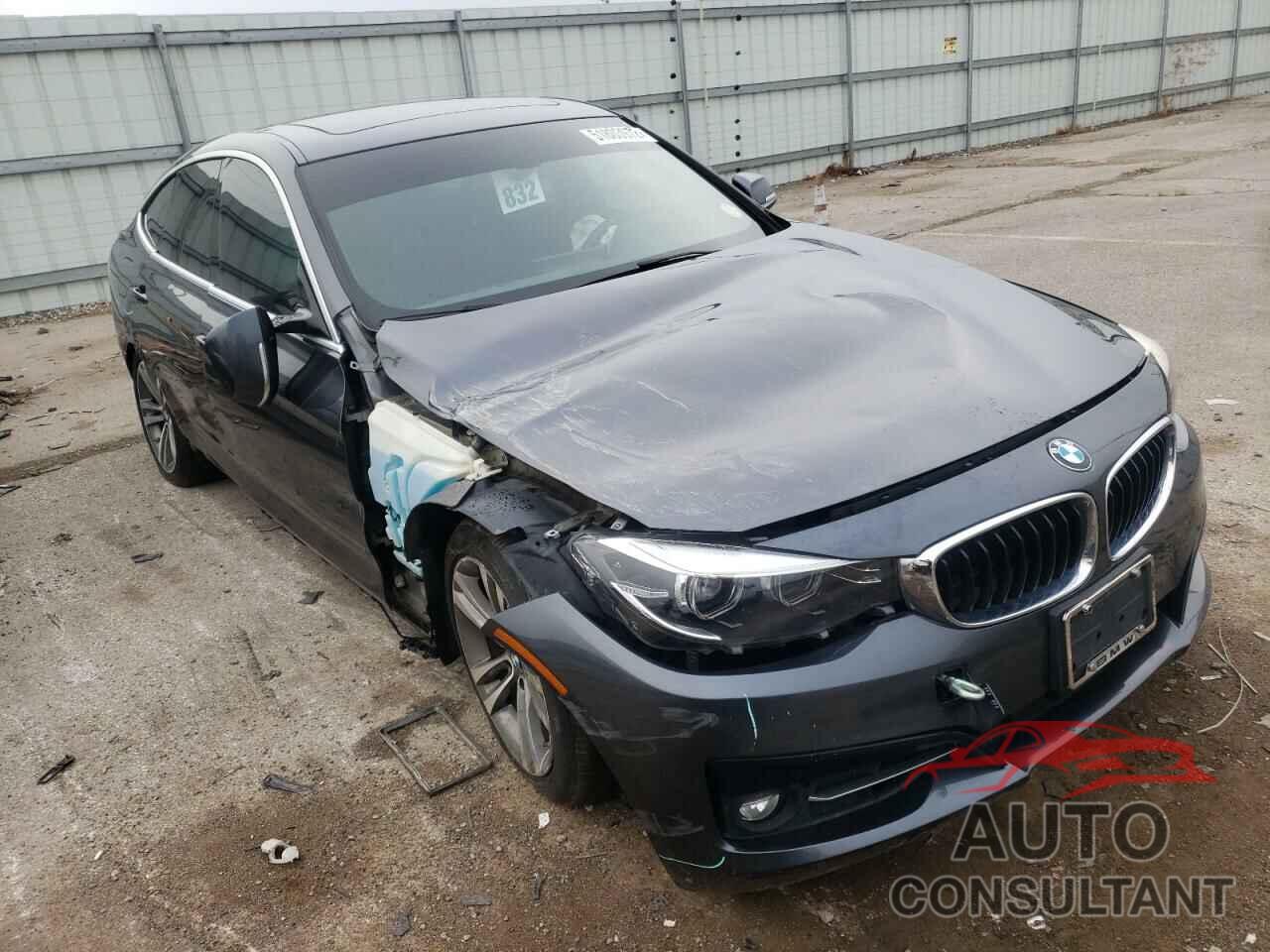 BMW 3 SERIES 2018 - WBA8Z9C55JG828250