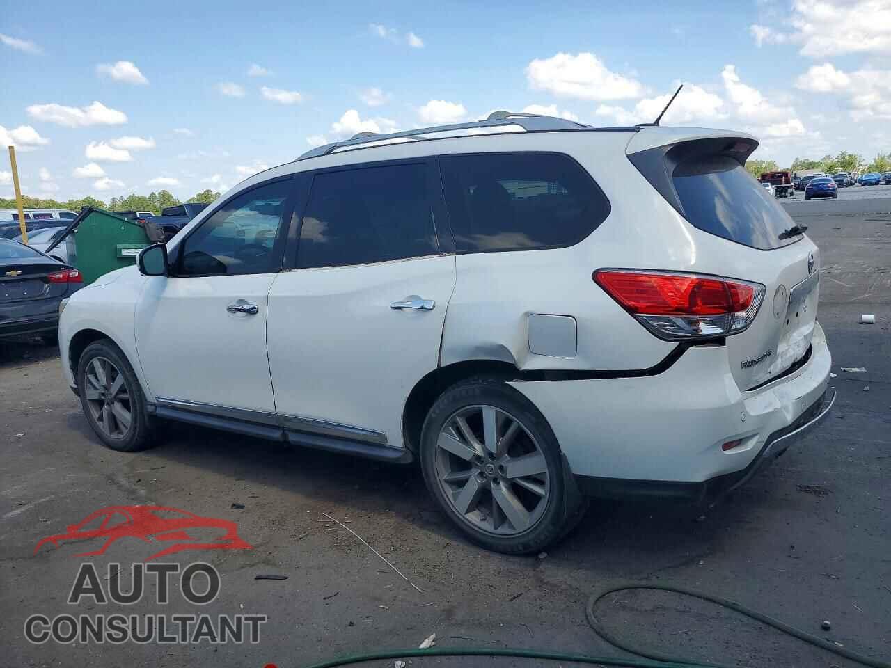 NISSAN PATHFINDER 2013 - 5N1AR2MN8DC653963