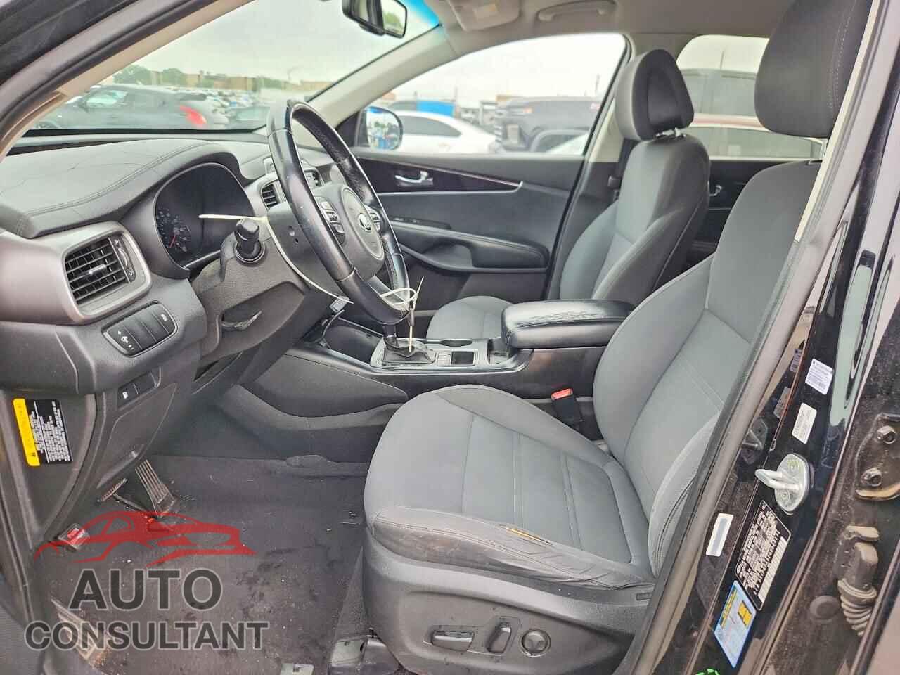 KIA SORENTO 2016 - 5XYPGDA32GG028171