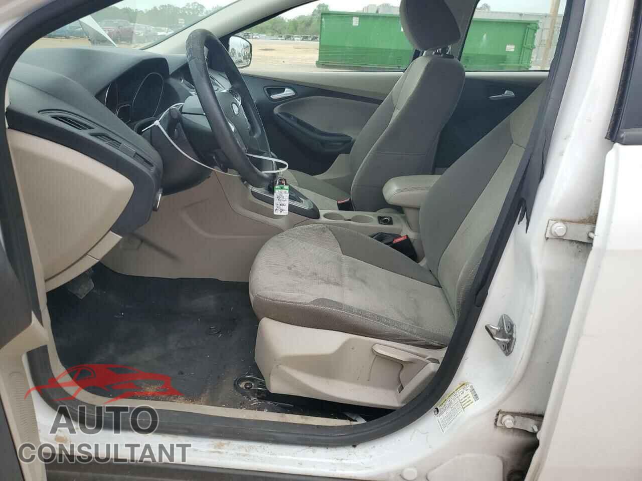 FORD FOCUS 2014 - 1FADP3F21EL462599