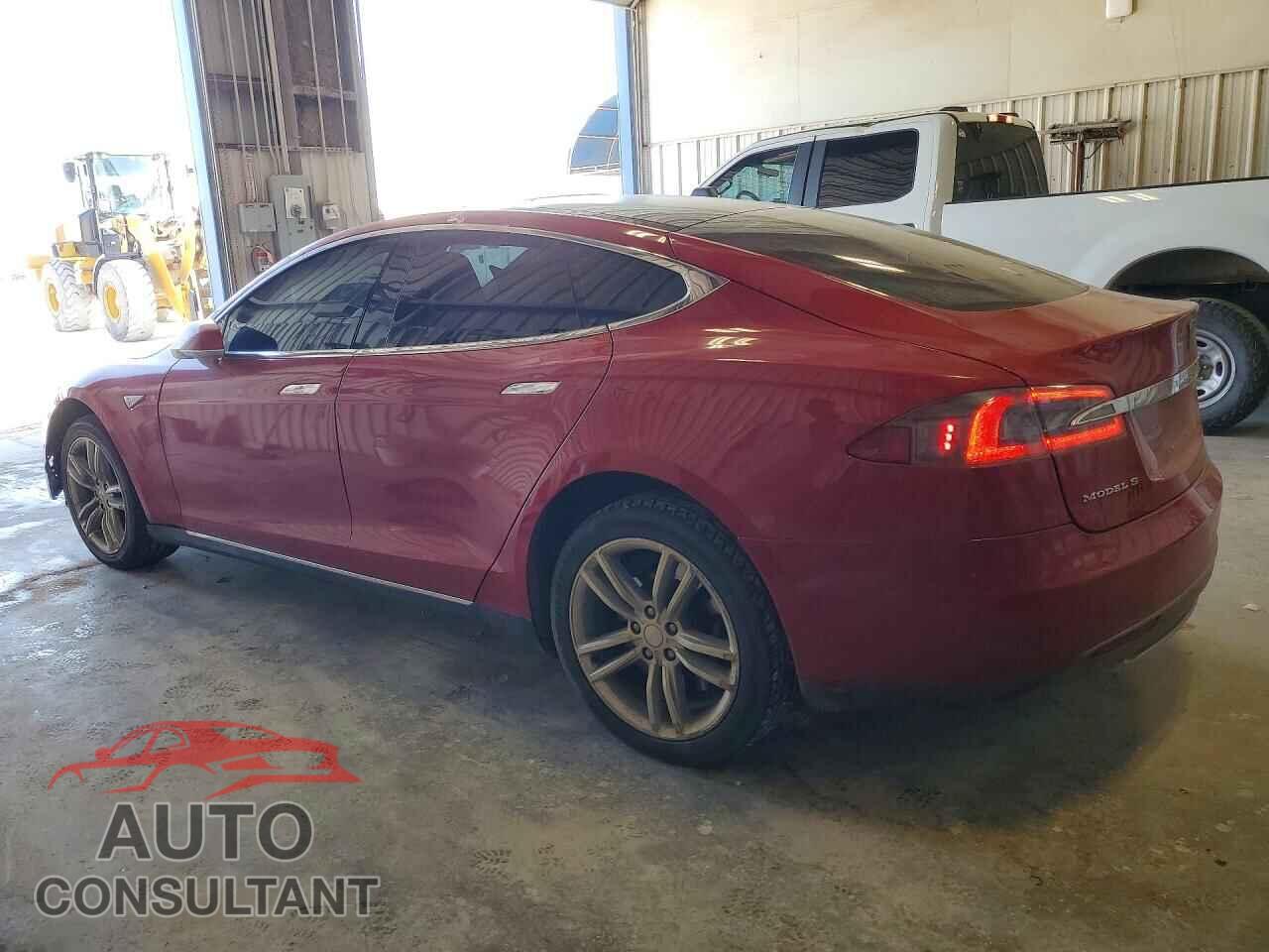 TESLA MODEL S 2015 - 5YJSA1H24FF082259