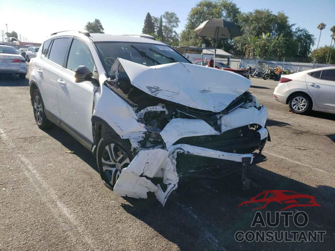 TOYOTA RAV4 2016 - JTMZFREV8GJ098696