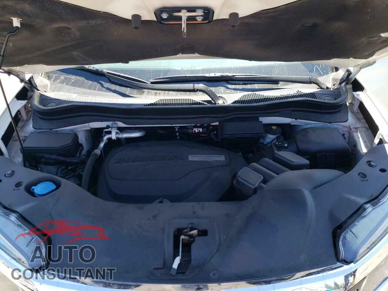 HONDA PILOT 2017 - 5FNYF5H97HB009910