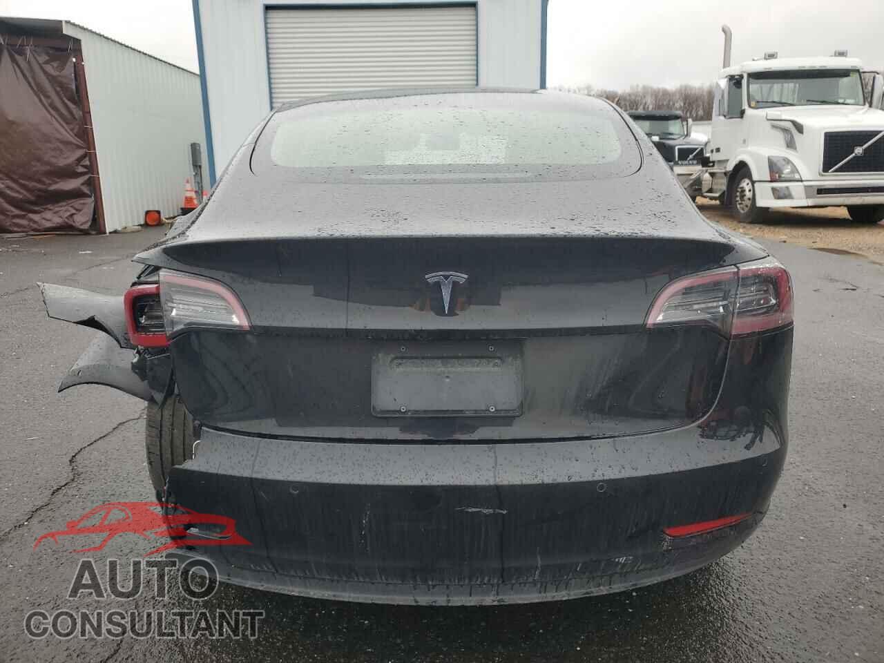 TESLA MODEL 3 2021 - 5YJ3E1EA2MF087879